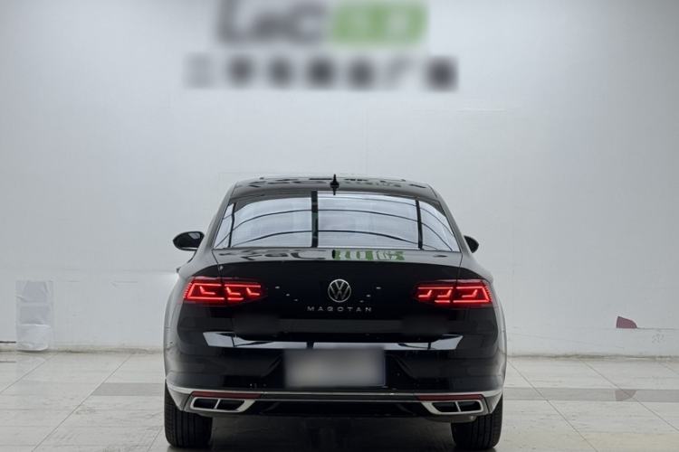 Used Volkswagen Magotan 2025 Revised Version Zhongxiang Edition 330TSI DSG Luxury Trim Exterior 4