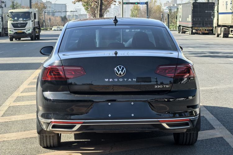 Used Volkswagen Magotan 2025 Revised Version 2 Zhongxiang Edition 330TSI DSG Luxury Trim Exterior 4