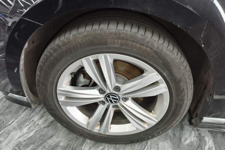 Used Volkswagen Magotan 2025 Zhongxiang Version 280TSI DSG Comfort Edition Exterior 4