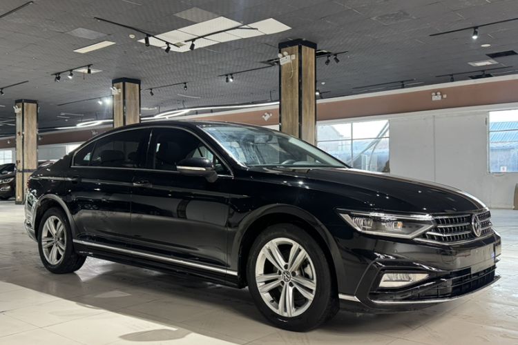 Used Volkswagen Magotan 2025 Zhongxiang Version 280TSI DSG Comfort Edition Exterior 5