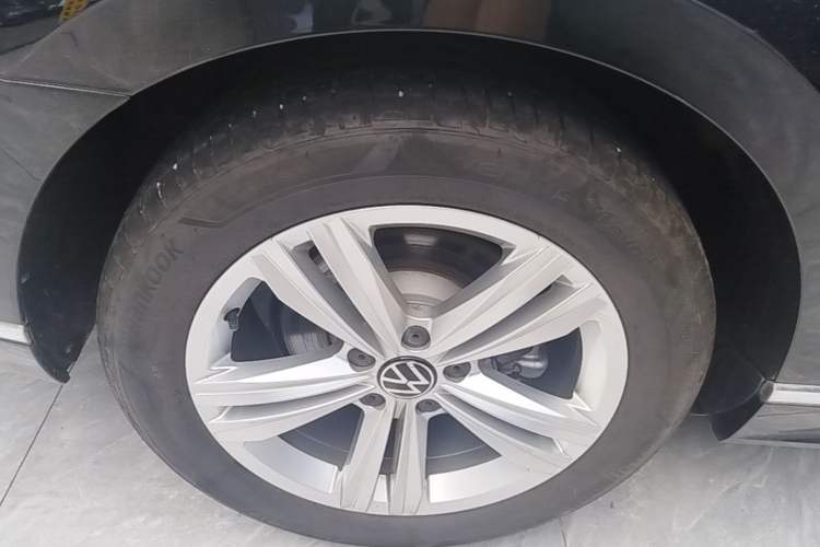 Used Volkswagen Magotan 2025 Zhongxiang Version 280TSI DSG Comfort Edition Exterior 5