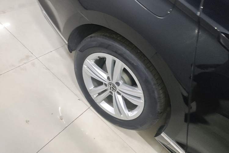 Used Volkswagen Magotan 2025 Zhongxiang Version 280TSI DSG Comfort Edition Exterior 5