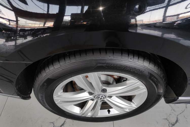Used Volkswagen Magotan 2025 Zhongxiang Version 280TSI DSG Comfort Edition Exterior 5