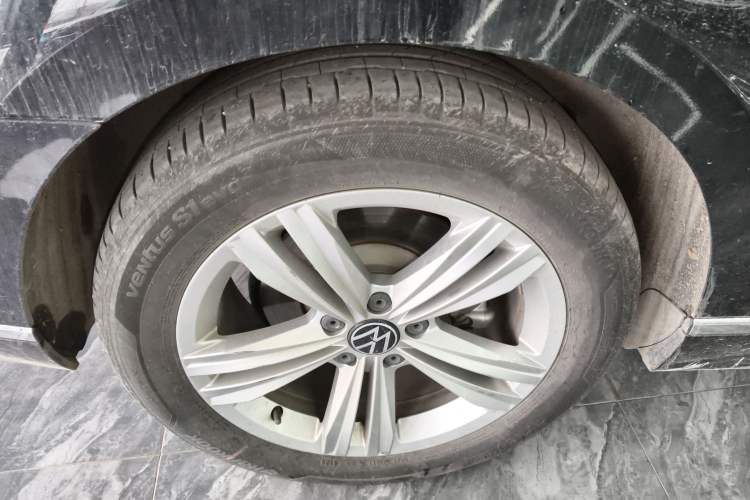Used Volkswagen Magotan 2025 Zhongxiang Version 280TSI DSG Comfort Edition Exterior 5