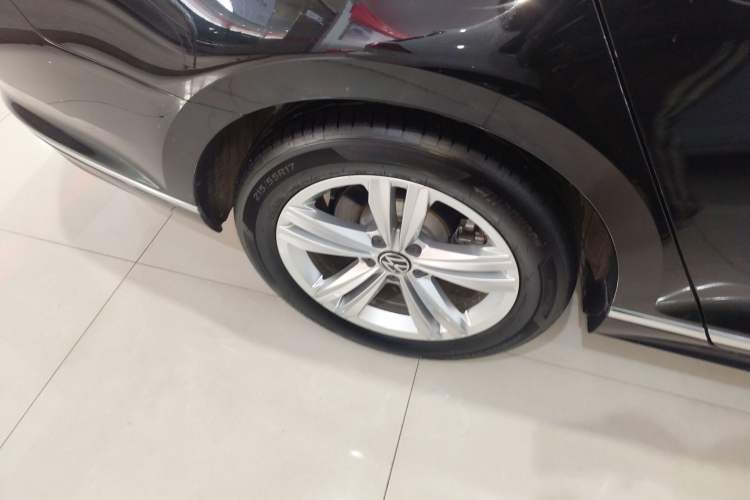 Used Volkswagen Magotan 2025 Zhongxiang Version 280TSI DSG Comfort Edition Exterior 5