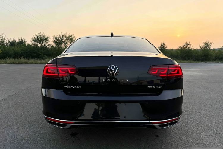 Used Volkswagen Magotan 2025 Revised Version Zhongxiang Edition 330TSI DSG Luxury Trim Exterior 5