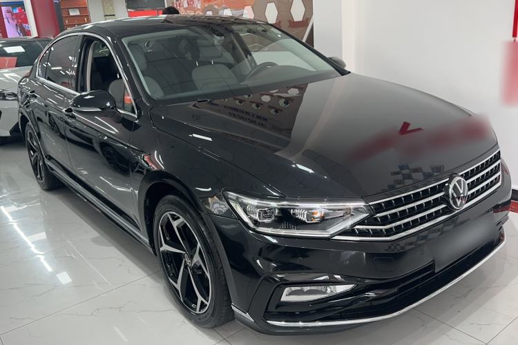 Used Volkswagen Magotan 2025 Zhongxiang Model 280TSI DSG Luxury Version Exterior 6