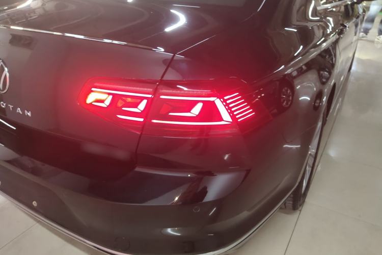 Used Volkswagen Magotan 2025 Zhongxiang Version 280TSI DSG Comfort Edition Exterior 6