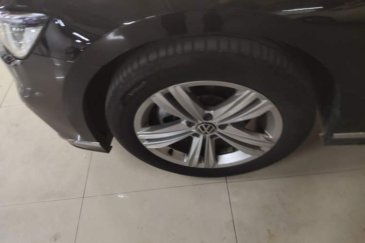 Used Volkswagen Magotan 2025 Zhongxiang Version 280TSI DSG Comfort Edition Exterior 7