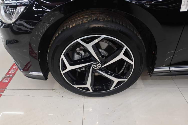 Used Volkswagen Magotan 2025 Revised Version 2 Zhongxiang Edition 330TSI DSG Luxury Trim Exterior 7