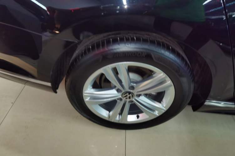 Used Volkswagen Magotan 2025 Zhongxiang Version 280TSI DSG Comfort Edition Exterior 8