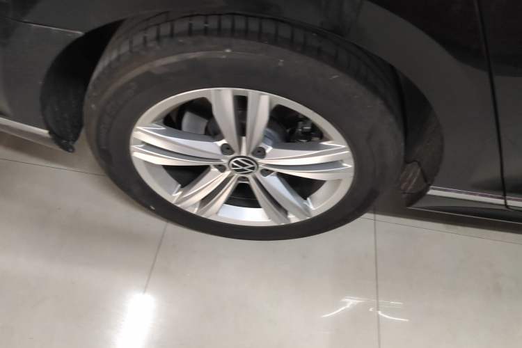 Used Volkswagen Magotan 2025 Zhongxiang Version 280TSI DSG Comfort Edition Exterior 8