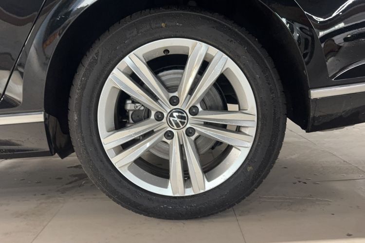 Used Volkswagen Magotan 2025 Zhongxiang Version 280TSI DSG Comfort Edition Exterior 8