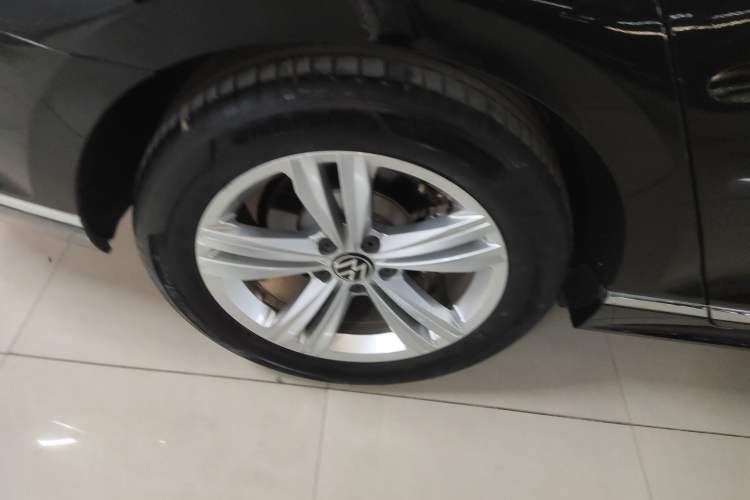 Used Volkswagen Magotan 2025 Zhongxiang Version 280TSI DSG Comfort Edition Exterior 8
