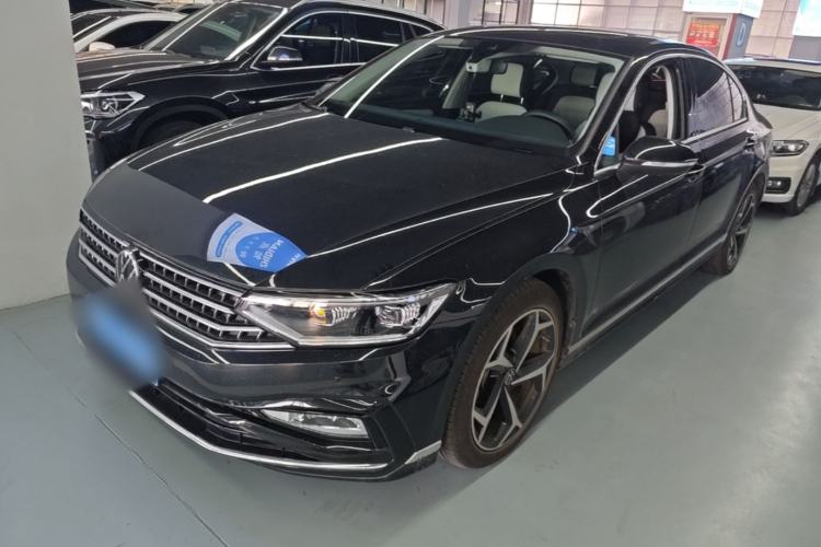 Volkswagen Magotan 2025 Zhongxiang Version 330TSI DSG Luxury Edition