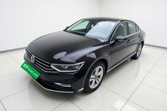 Ojetý Volkswagen Magotan 2025 Zhongxiang Version 280TSI DSG Comfort Edition