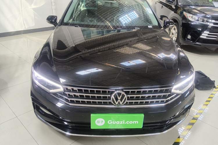 Used Volkswagen Magotan 2025 Zhongxiang Version 280TSI DSG Comfort Edition Front