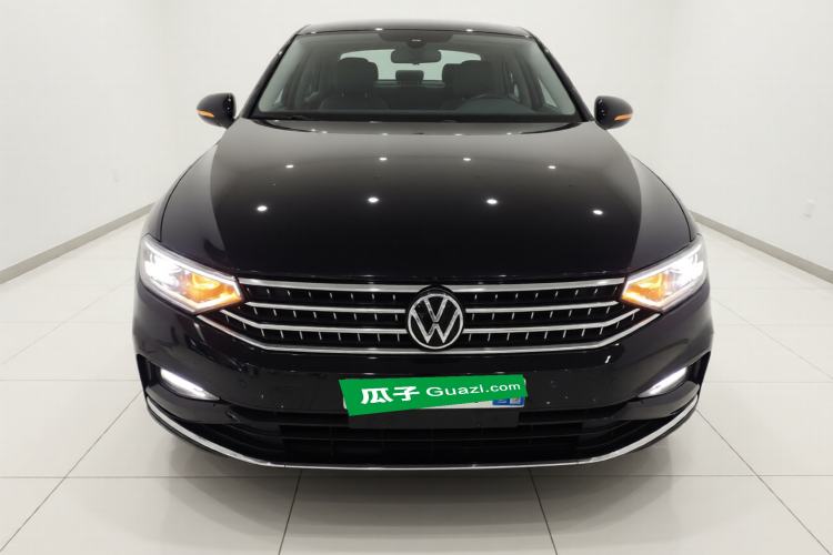 Used Volkswagen Magotan 2025 Zhongxiang Version 280TSI DSG Comfort Edition Front