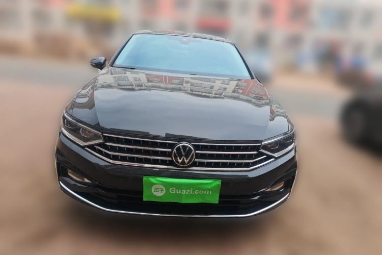 Used Volkswagen Magotan 2025 Zhongxiang Version 330TSI DSG Luxury Edition Front