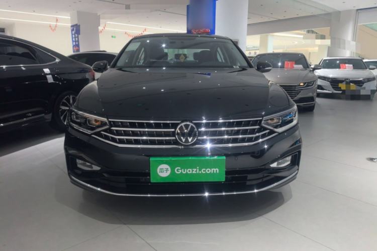 Used Volkswagen Magotan 2025 Zhongxiang Version 280TSI DSG Comfort Edition Front