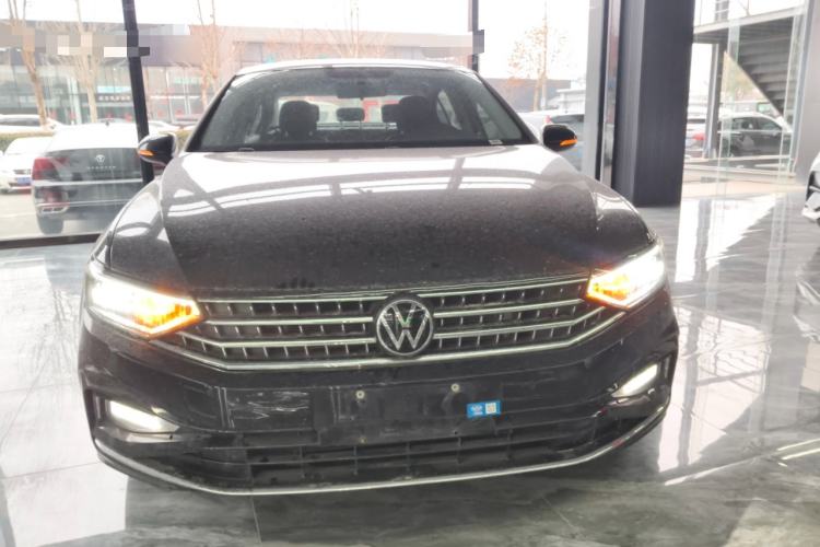 Used Volkswagen Magotan 2025 Zhongxiang Version 280TSI DSG Comfort Edition Front