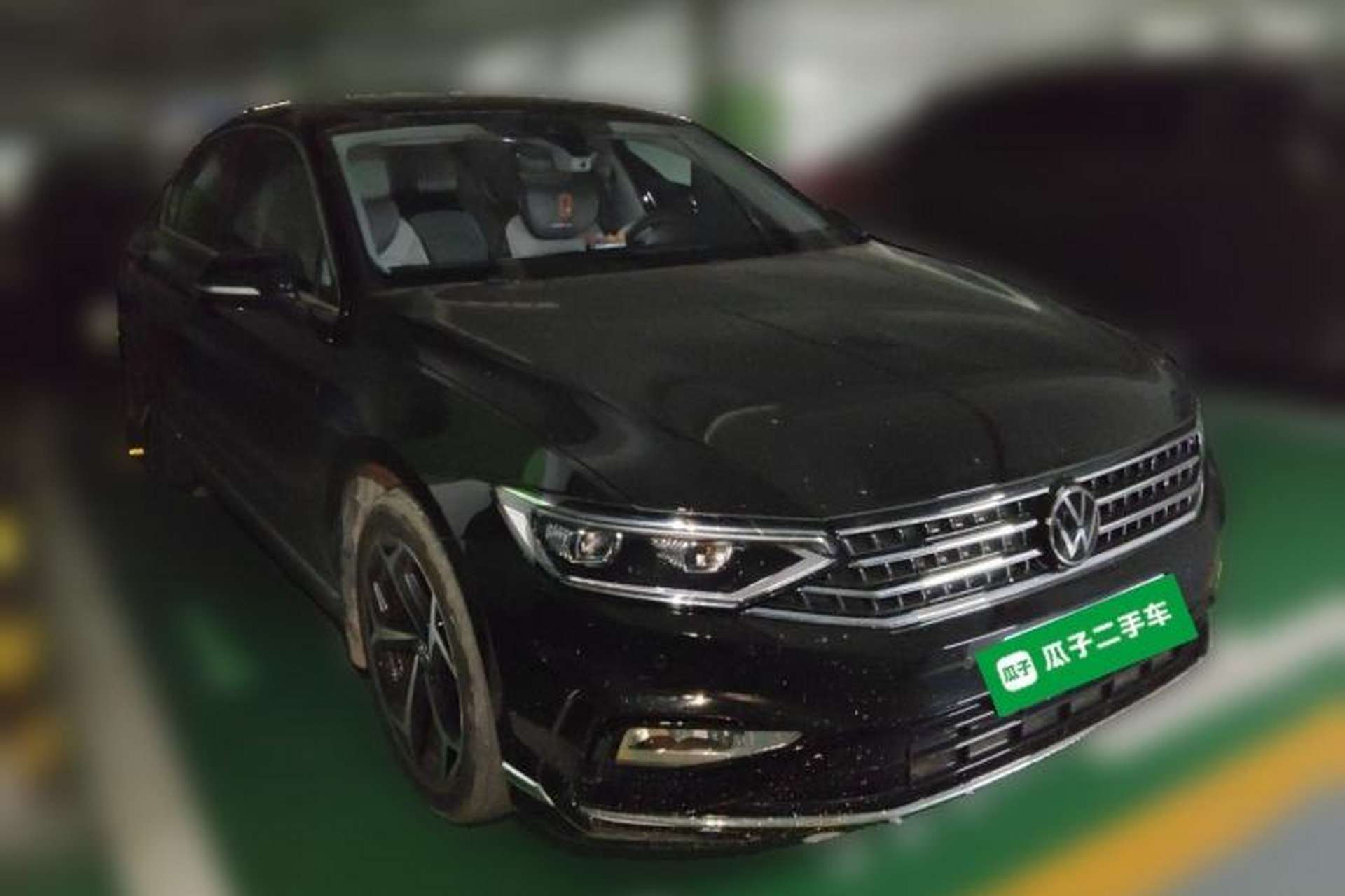 Used Volkswagen Magotan 2025 Revised Version Zhongxiang Edition 330TSI DSG Luxury Trim Front Right 45 Deg