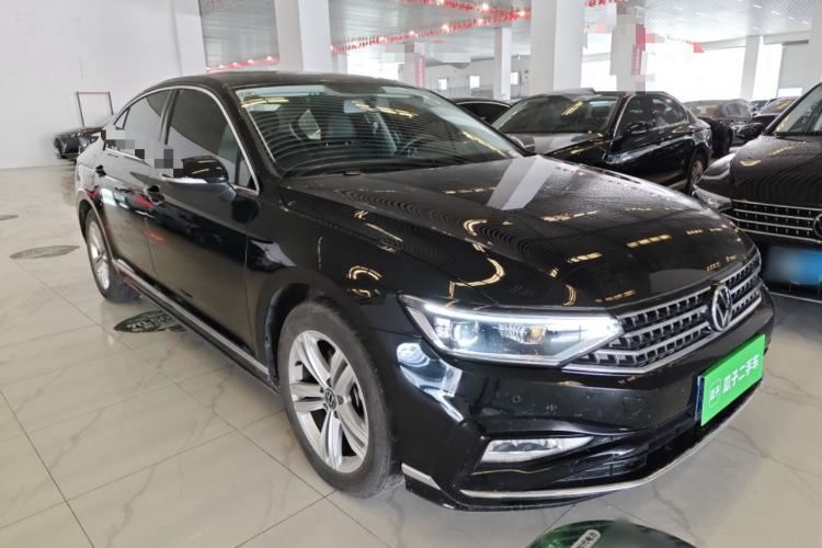 Used Volkswagen Magotan 2025 Zhongxiang Version 280TSI DSG Comfort Edition Front Right 45 Deg