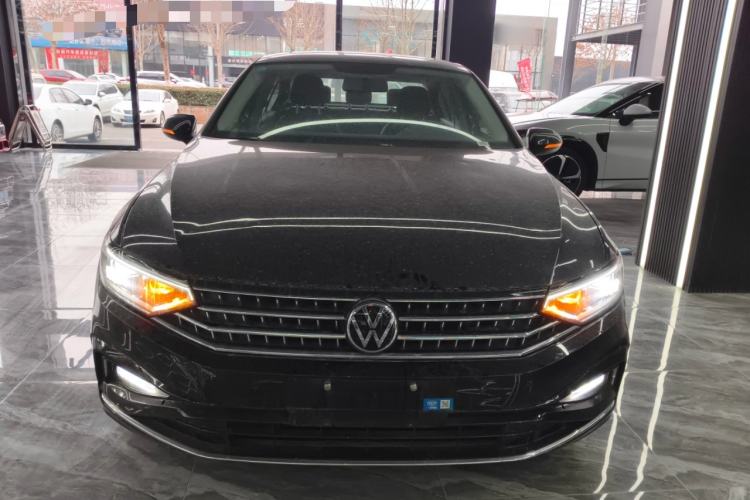 Used Volkswagen Magotan 2025 Zhongxiang Version 280TSI DSG Comfort Edition Front