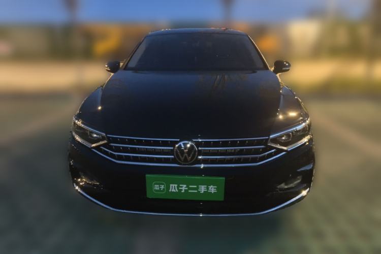 Used Volkswagen Magotan 2025 Revised Version 2 Zhongxiang Edition 330TSI DSG Luxury Trim Front
