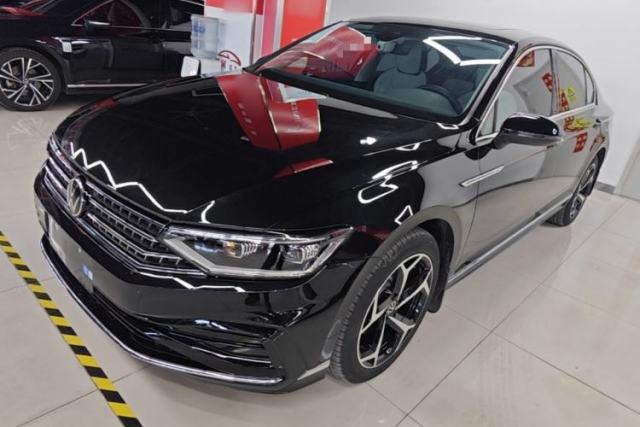 Used Volkswagen Magotan 2025 Revised Version 2 Zhongxiang Edition 330TSI DSG Luxury Trim