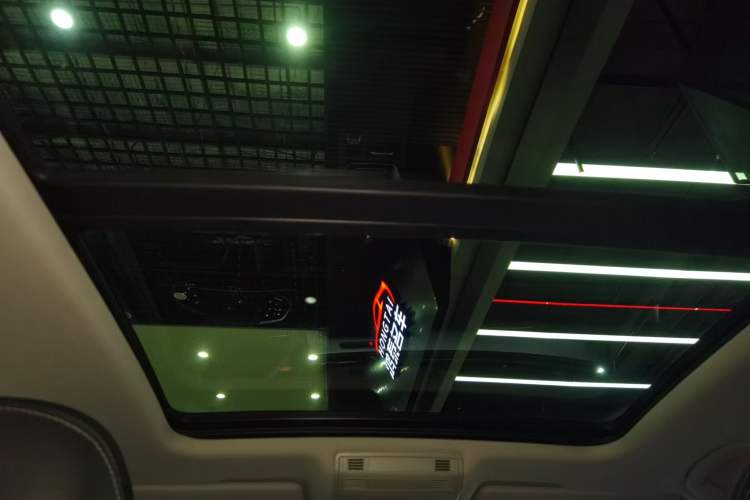 Used Volkswagen Magotan 2025 Zhongxiang Version 280TSI DSG Comfort Edition Headliner