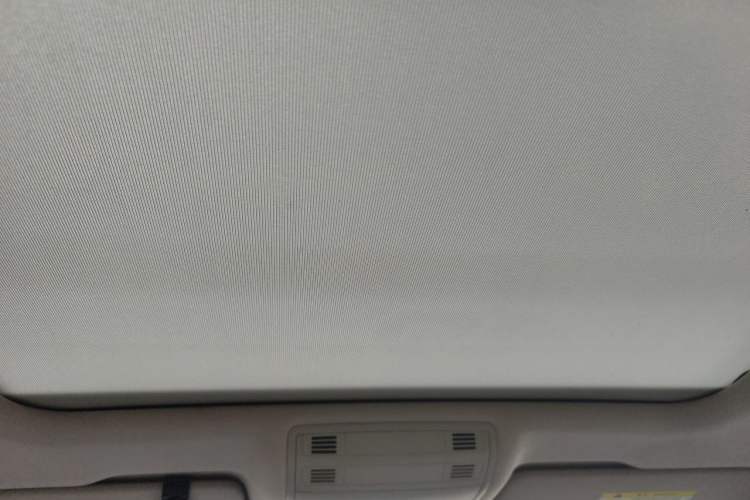 Used Volkswagen Magotan 2025 Revised Version 2 Zhongxiang Edition 330TSI DSG Luxury Trim Headliner
