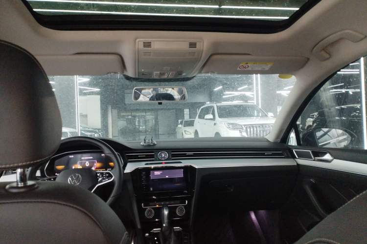 Used Volkswagen Magotan 2025 Zhongxiang Version 280TSI DSG Comfort Edition Headliner