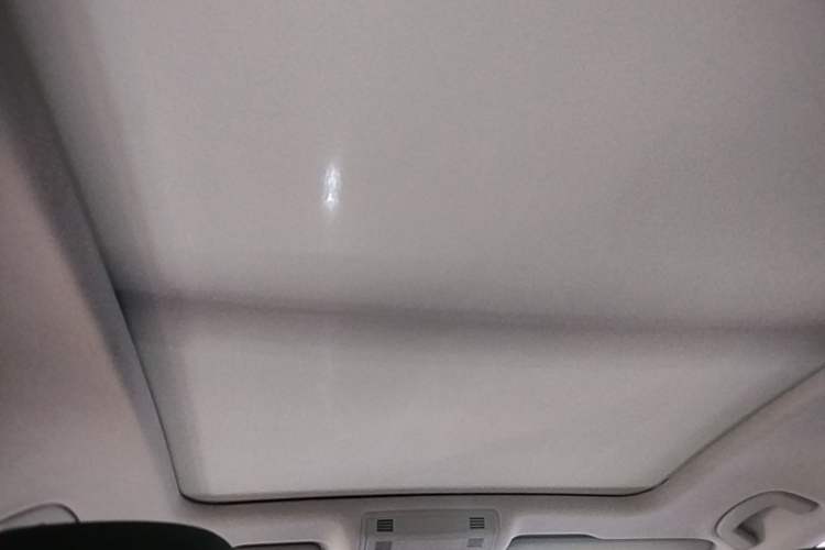 Used Volkswagen Magotan 2025 Revised Version 2 Zhongxiang Edition 330TSI DSG Luxury Trim Headliner