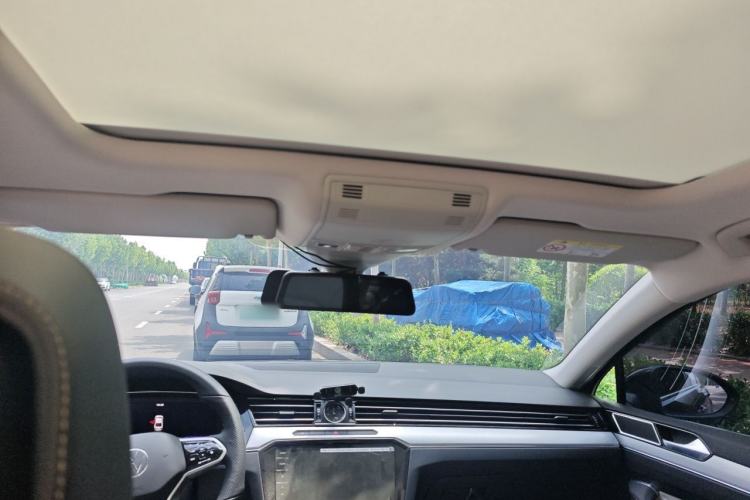 Used Volkswagen Magotan 2025 Revised Version 2 Zhongxiang Edition 330TSI DSG Luxury Trim Headliner