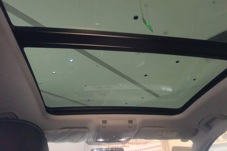 Used Volkswagen Magotan 2025 Zhongxiang Version 280TSI DSG Comfort Edition Headliner