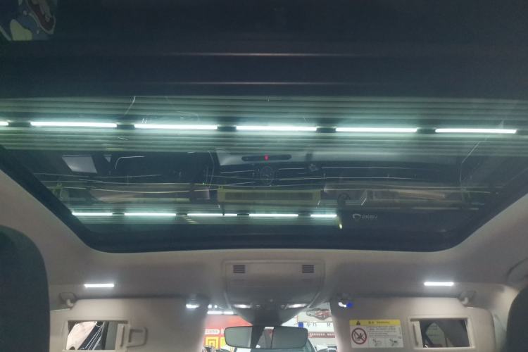 Used Volkswagen Magotan 2025 Zhongxiang Version 330TSI DSG Luxury Edition Headliner