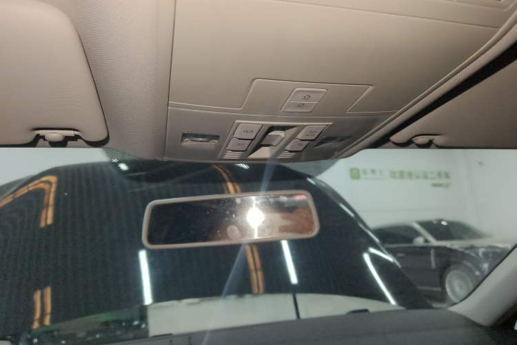 Used Volkswagen Magotan 2025 Zhongxiang Version 280TSI DSG Comfort Edition Headliner