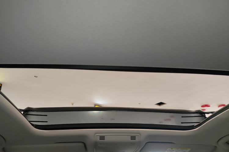 Used Volkswagen Magotan 2025 Revised Version 2 Zhongxiang Edition 330TSI DSG Luxury Trim Headliner