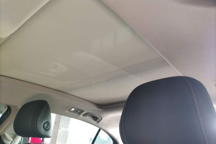 Used Volkswagen Magotan 2025 Zhongxiang Version 280TSI DSG Comfort Edition Headliner