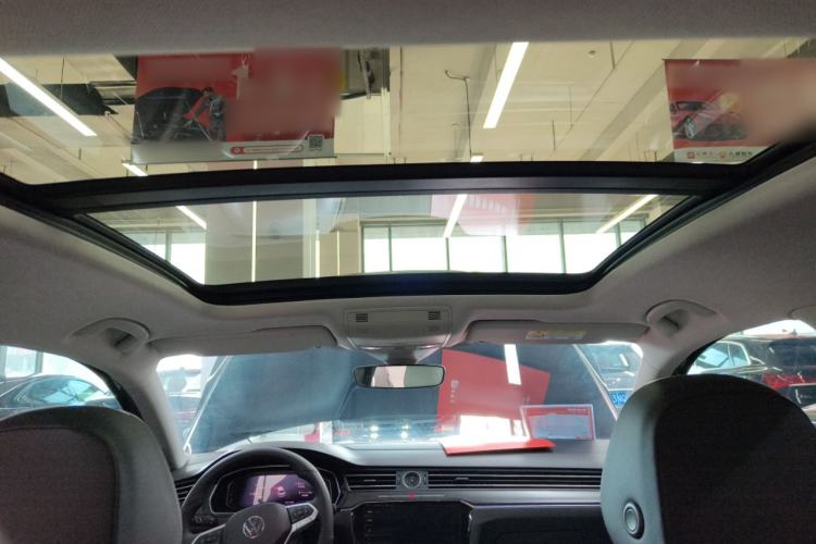 Used Volkswagen Magotan 2025 Revised Version 2 Zhongxiang Edition 330TSI DSG Luxury Trim Headliner