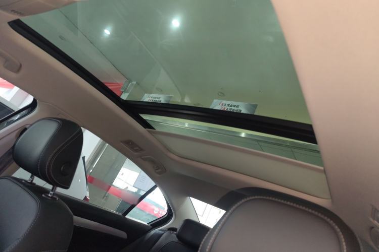 Used Volkswagen Magotan 2025 Zhongxiang Version 280TSI DSG Comfort Edition Headliner
