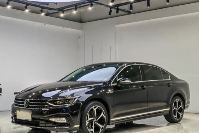 Used Volkswagen Magotan 2025 Zhongxiang Version 330TSI DSG Luxury Edition