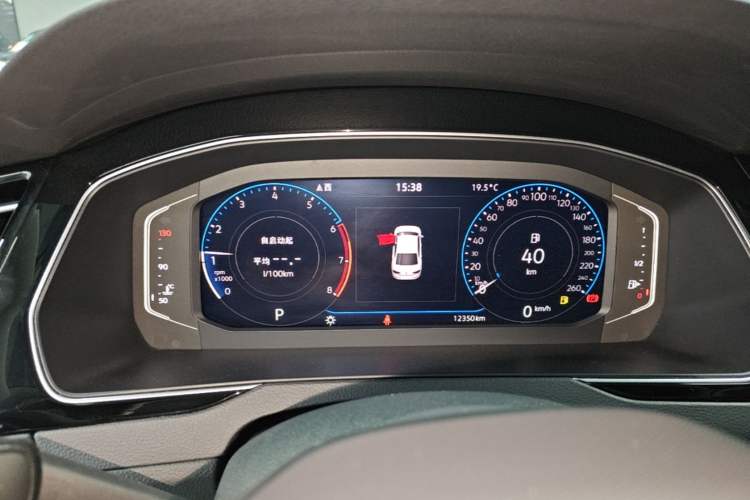 Used Volkswagen Magotan 2025 Zhongxiang Version 330TSI DSG Luxury Edition Instrument Cluster