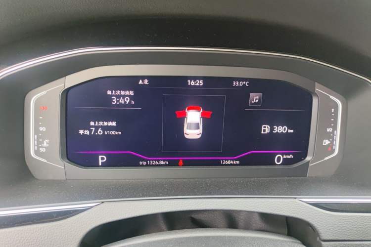 Used Volkswagen Magotan 2025 Revised Version 2 Zhongxiang Edition 330TSI DSG Luxury Trim Instrument Cluster