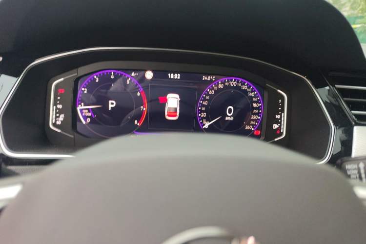 Used Volkswagen Magotan 2025 Zhongxiang Version 330TSI DSG Luxury Edition Instrument Cluster
