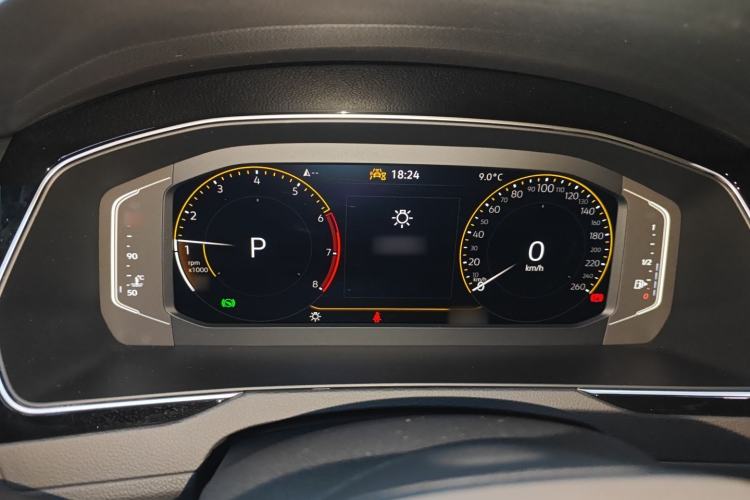 Used Volkswagen Magotan 2025 Revised Version 2 Zhongxiang Edition 330TSI DSG Luxury Trim Instrument Cluster