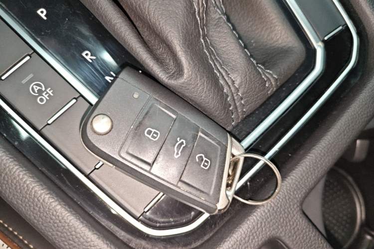 Used Volkswagen Magotan 2025 Zhongxiang Version 330TSI DSG Luxury Edition Interior 1