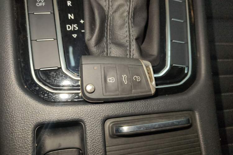 Used Volkswagen Magotan 2025 Zhongxiang Version 280TSI DSG Comfort Edition Interior 1