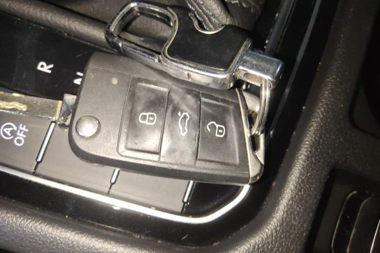 Used Volkswagen Magotan 2025 Zhongxiang Version 280TSI DSG Comfort Edition Interior 1